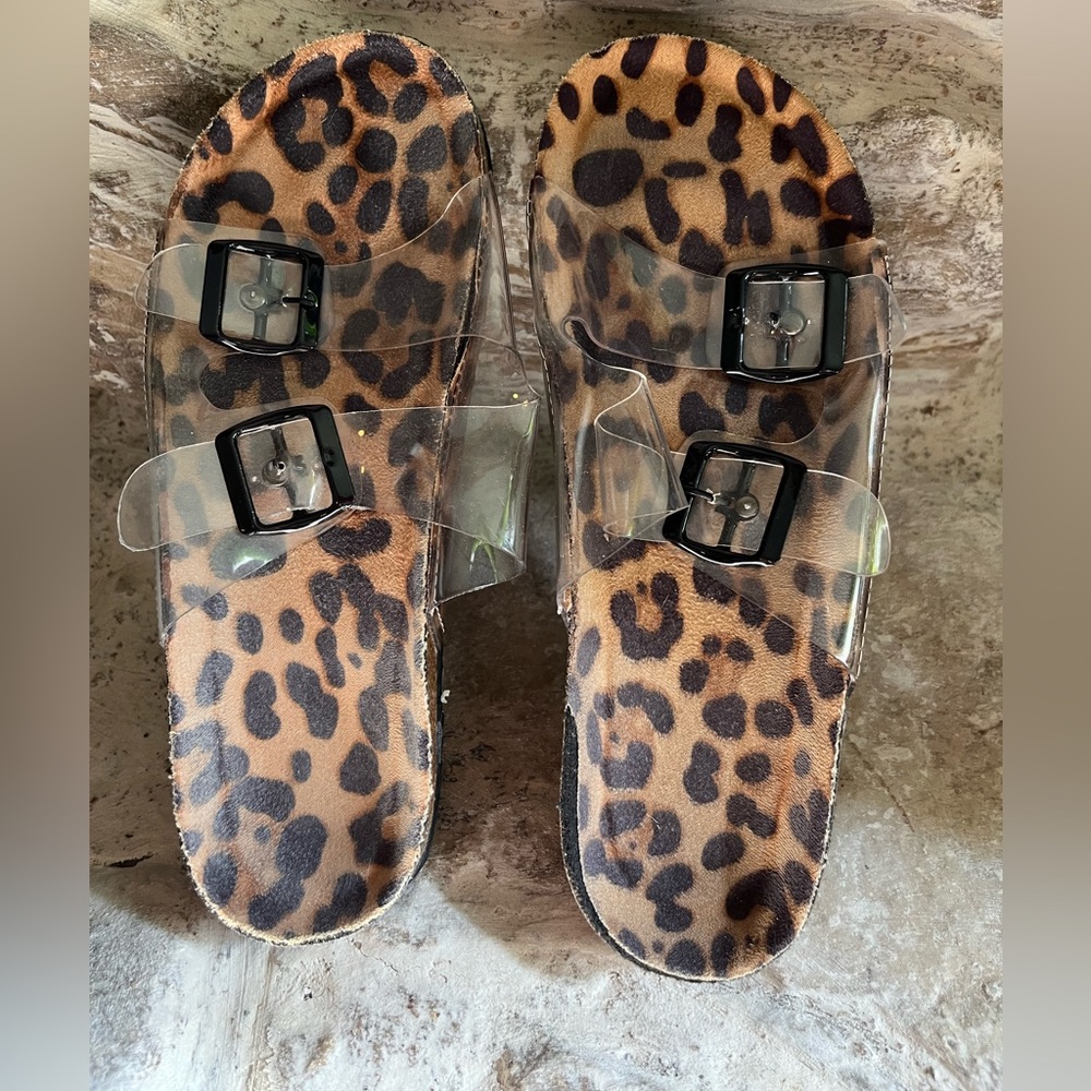 Double strap sandals size 7